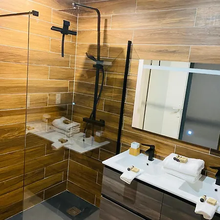 Le Nid Cevenol, De Village Apartment *